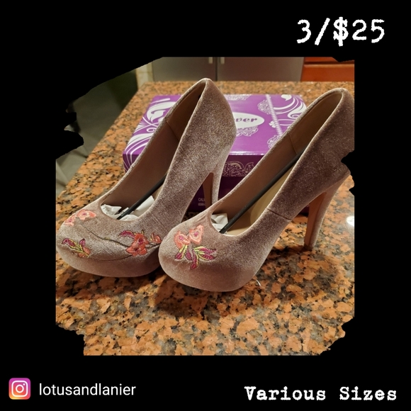 Forever 21 Shoes - Forever Taupe Floral Heels Mult Sizes NIB 3/$25